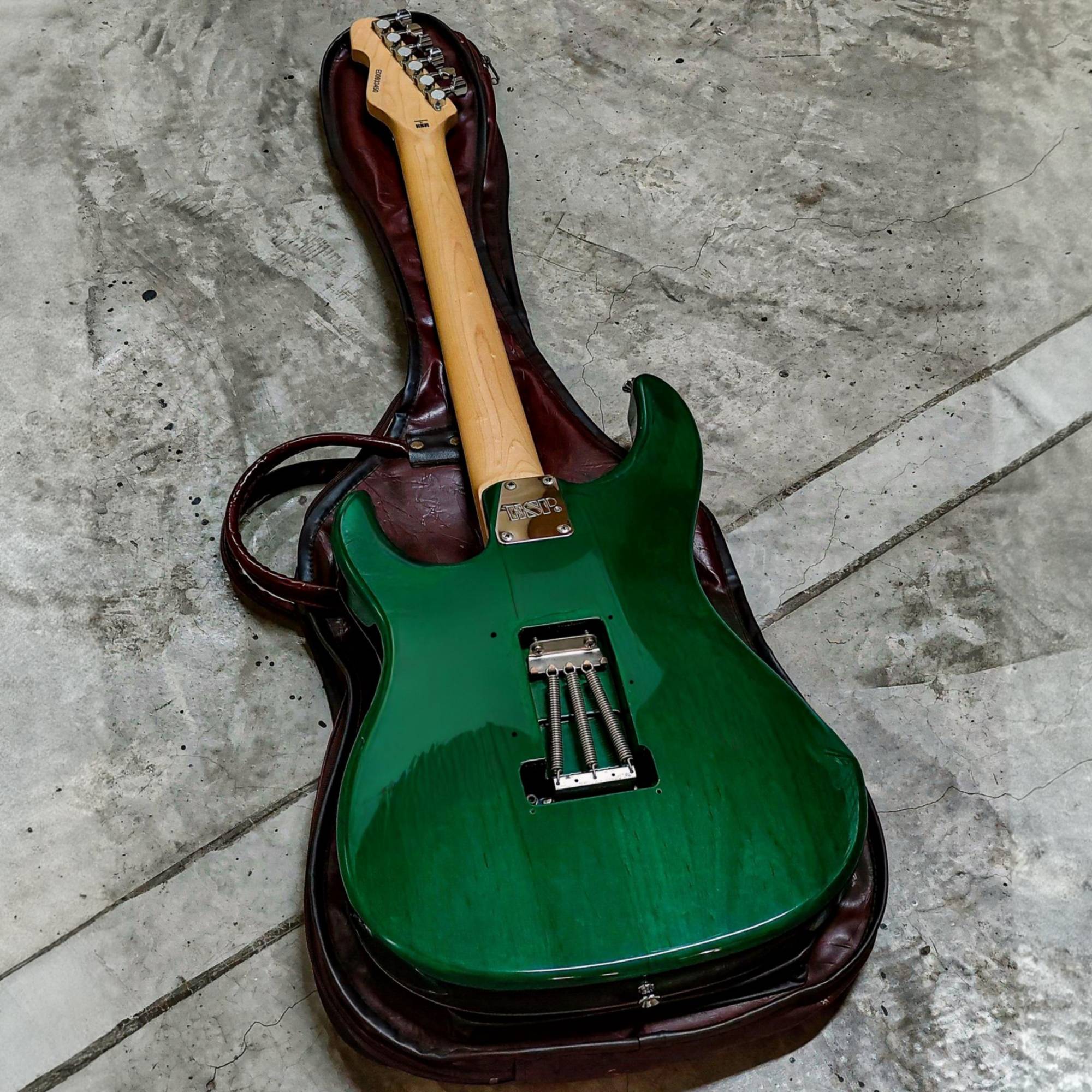 PRE OWNED] EDWARDS BY ESP E-SN-150FR HSH SUPERSTRAT JAPAN ELECTRIC